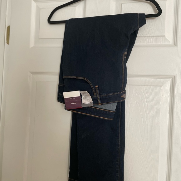 Plus size Jeans - Picture 3 of 3